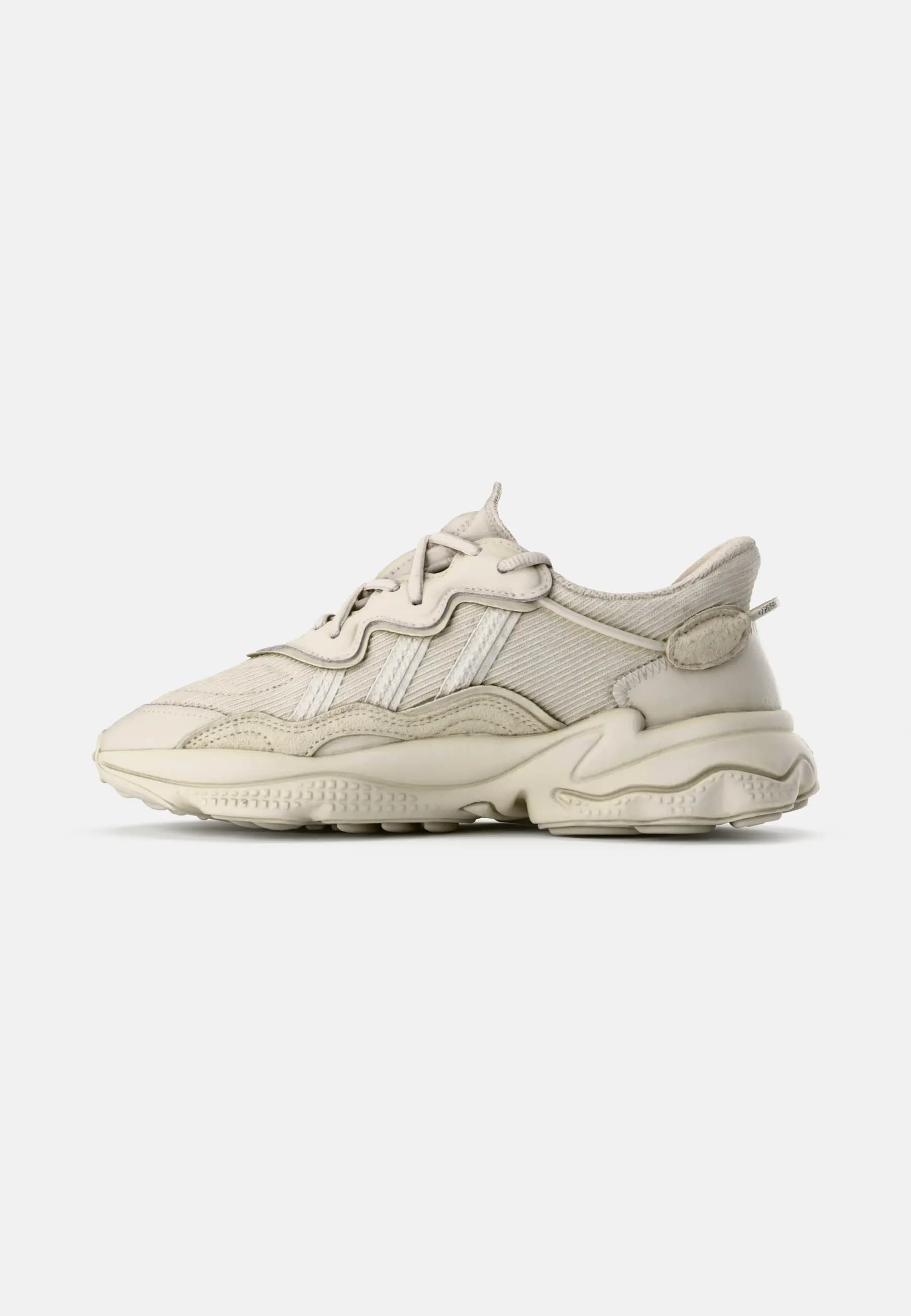 OZWEEGO Shoes