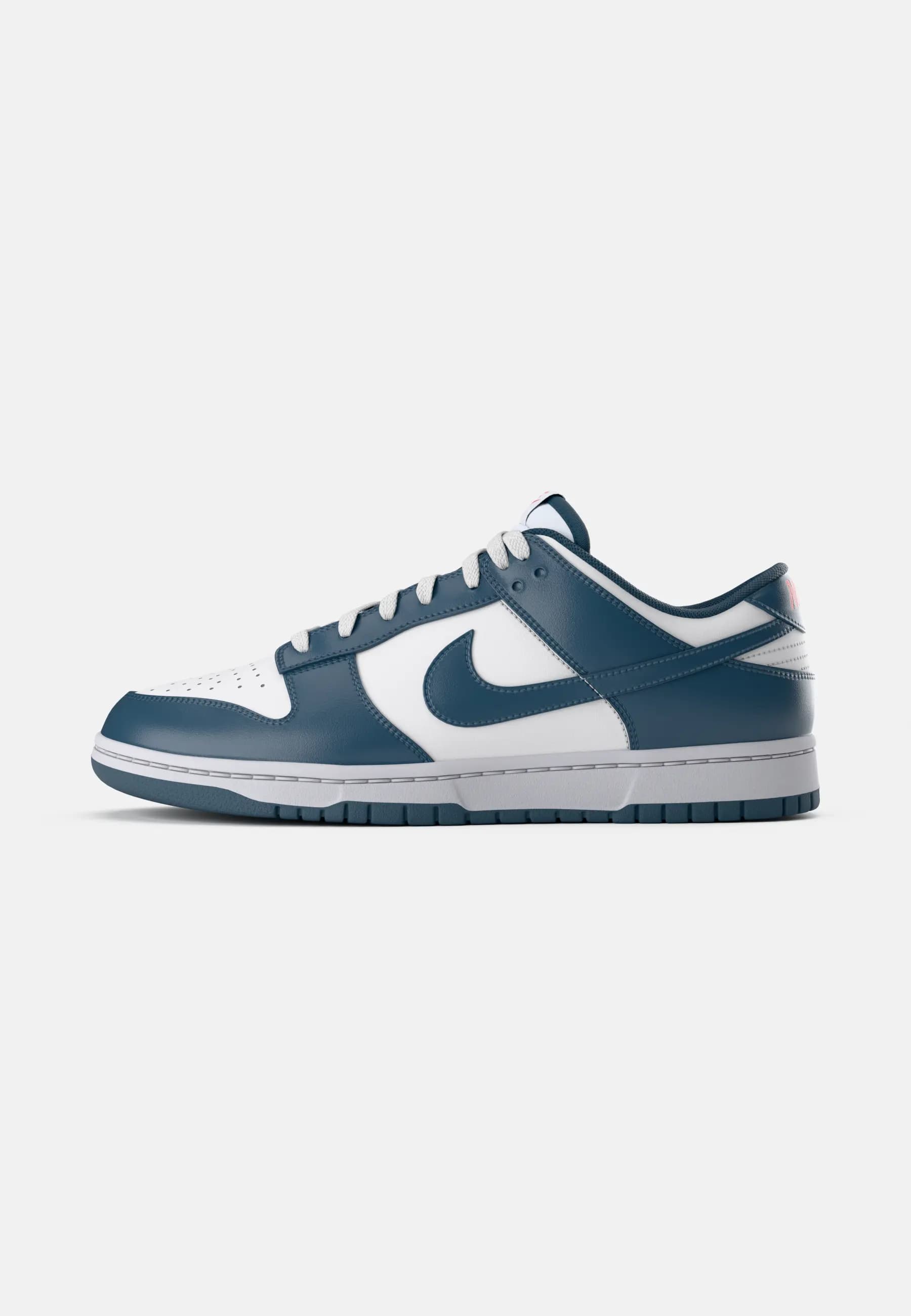 Dunk Low Retro